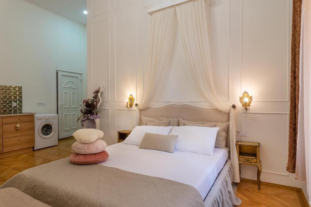 Regina Apartments On Kiraly Street Budapest Eksteriør bilde